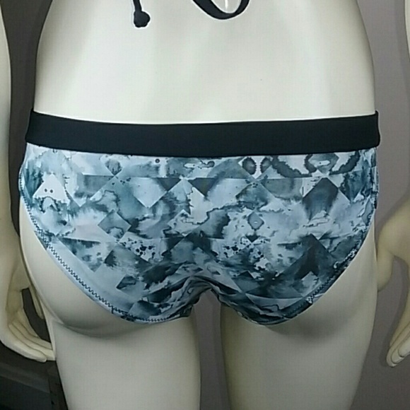 Nwt Sheridyn Fisher blue tie dye bikini bottom Women's XS - Picture 2 of 4
